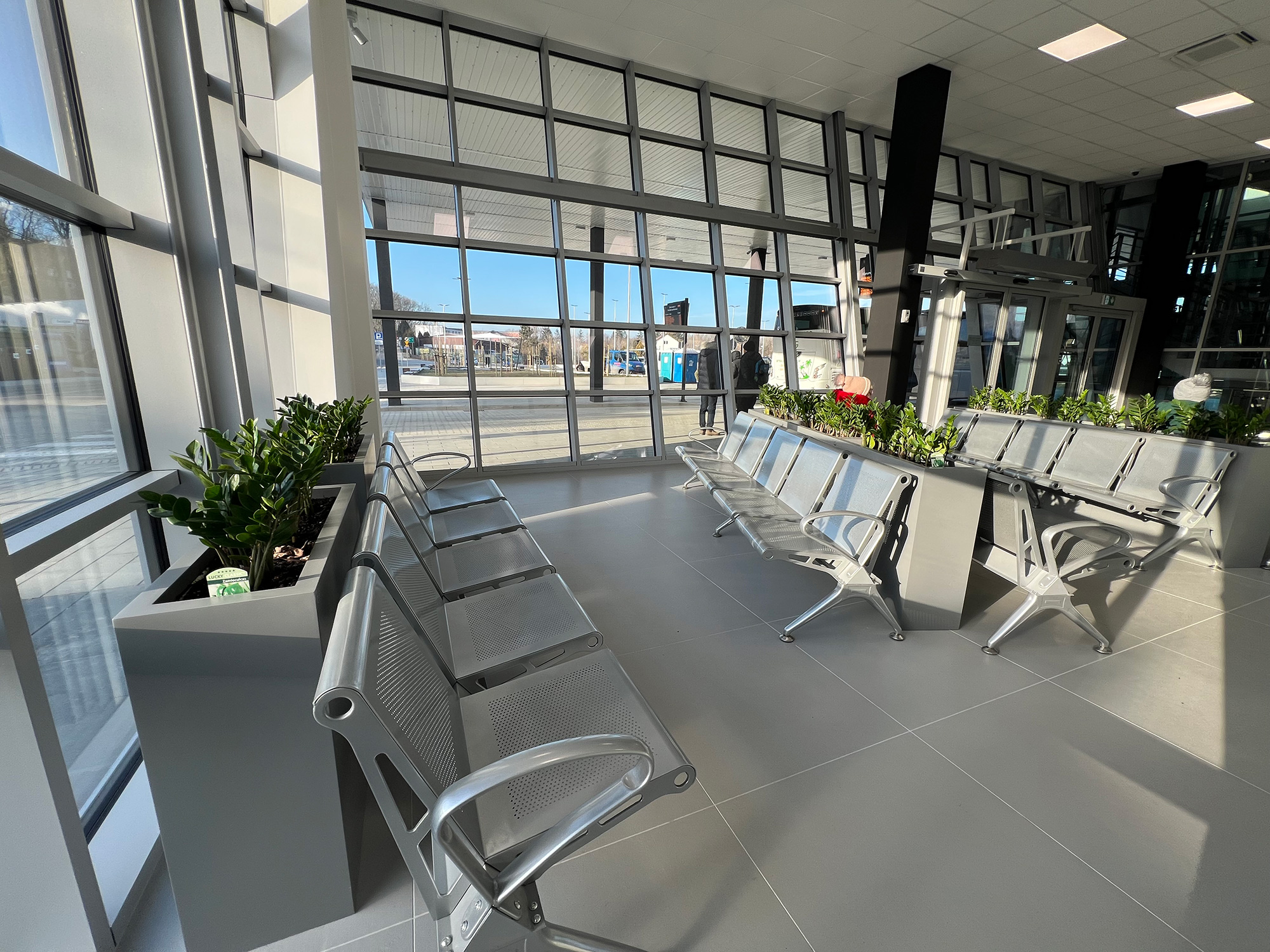 Zdjęcie dworca autobusowego w Miechowie